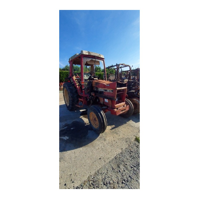 CASE IH 745 XL Tracto Pieces Occasion