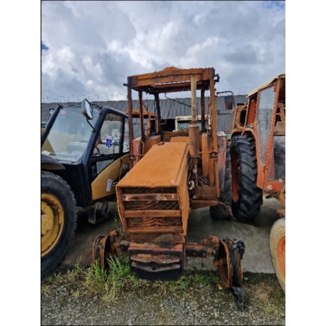 RENAULT - CLAAS 551